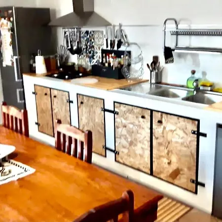 La Maison Blanche Apartment